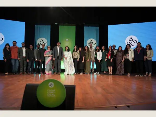 Business Standard article photo: the Close The Deal cohort on stage